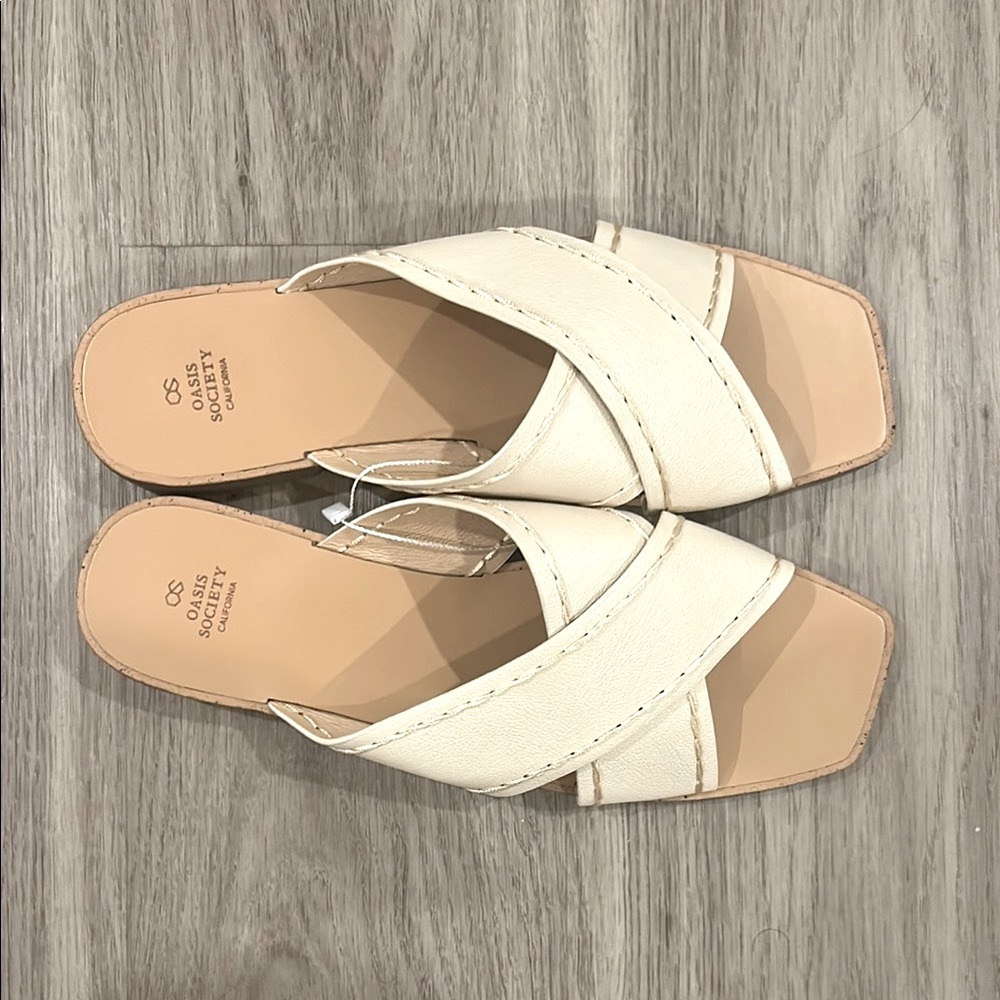Stella Criss Cross Flat Sandal Oasis Society Cream Women's Sandals Size 9
